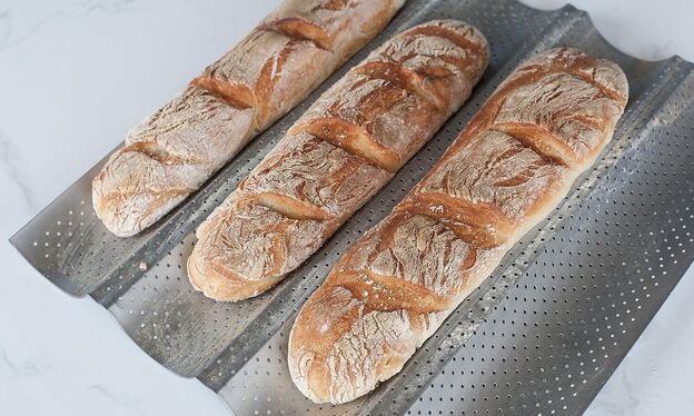 Náš evergreen - plech na pečení baget